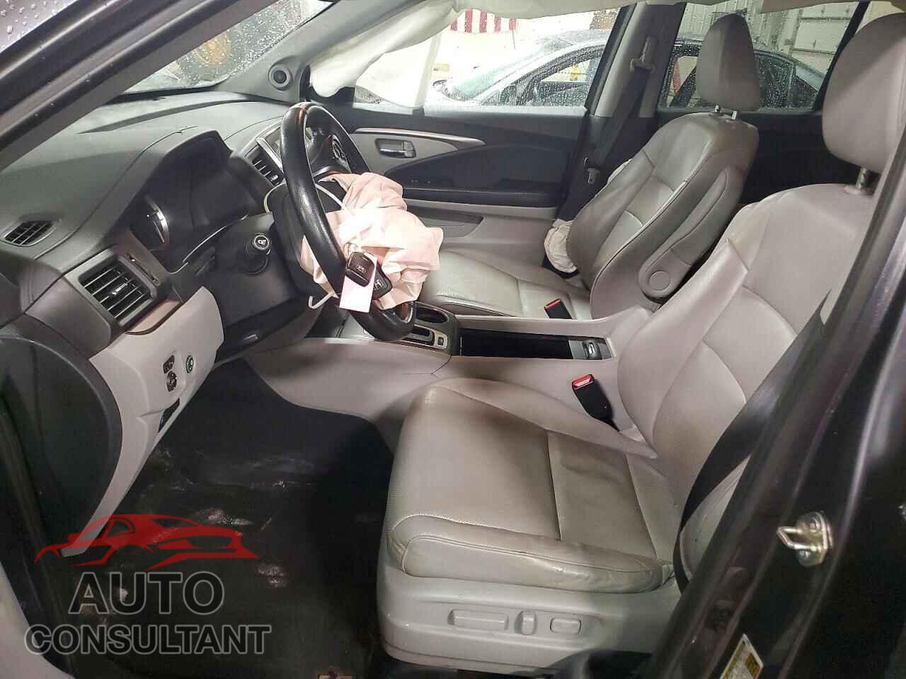 HONDA RIDGELINE 2017 - 5FPYK3F66HB008960