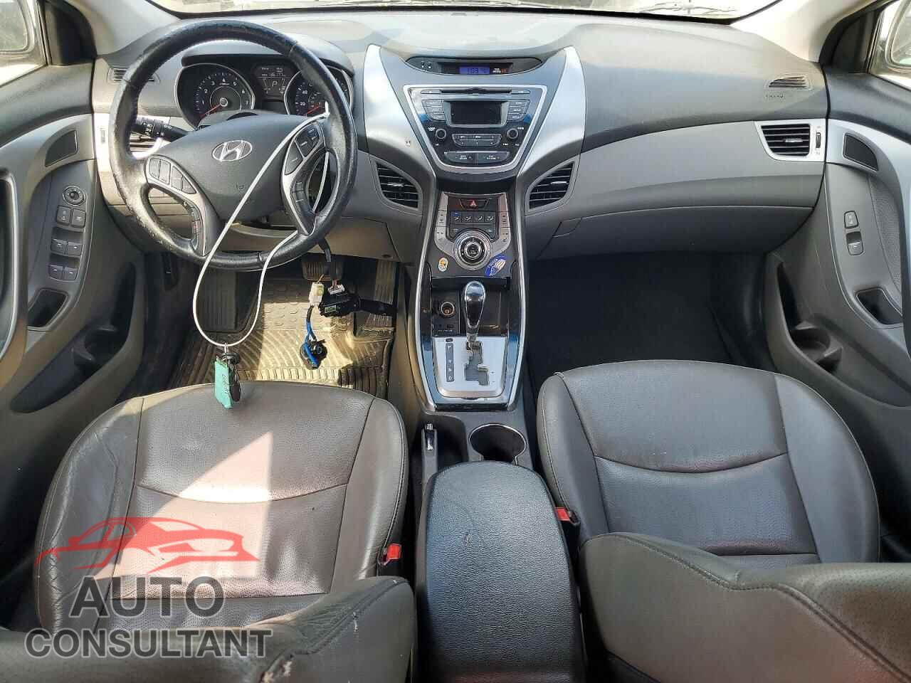 HYUNDAI ELANTRA 2013 - 5NPDH4AE5DH237474