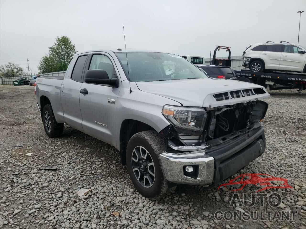 TOYOTA TUNDRA 2018 - 5TFUW5F17JX723723