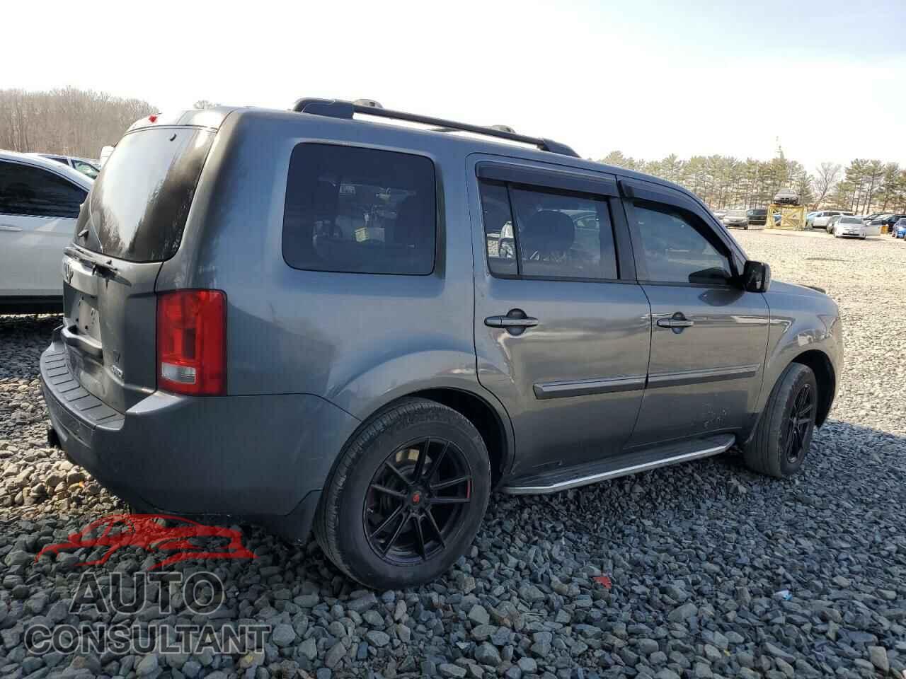 HONDA PILOT 2013 - 5FNYF4H76DB076744