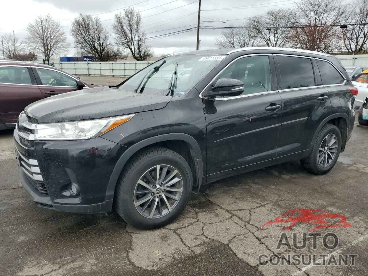 TOYOTA HIGHLANDER 2018 - 5TDKZRFH0JS544481