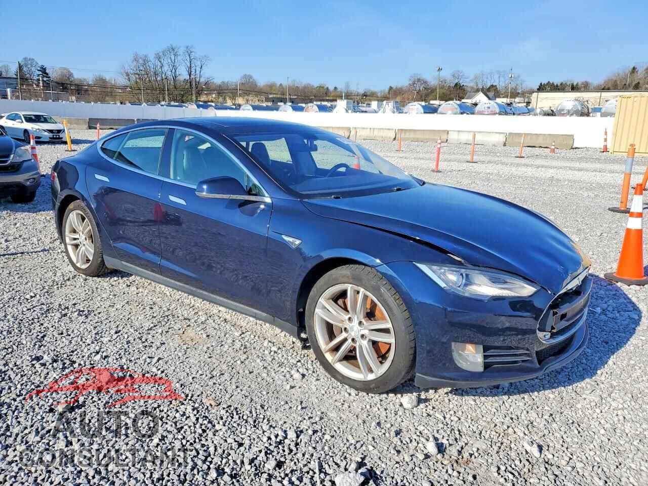 TESLA MODEL S 2013 - 5YJSA1AG5DFP08968