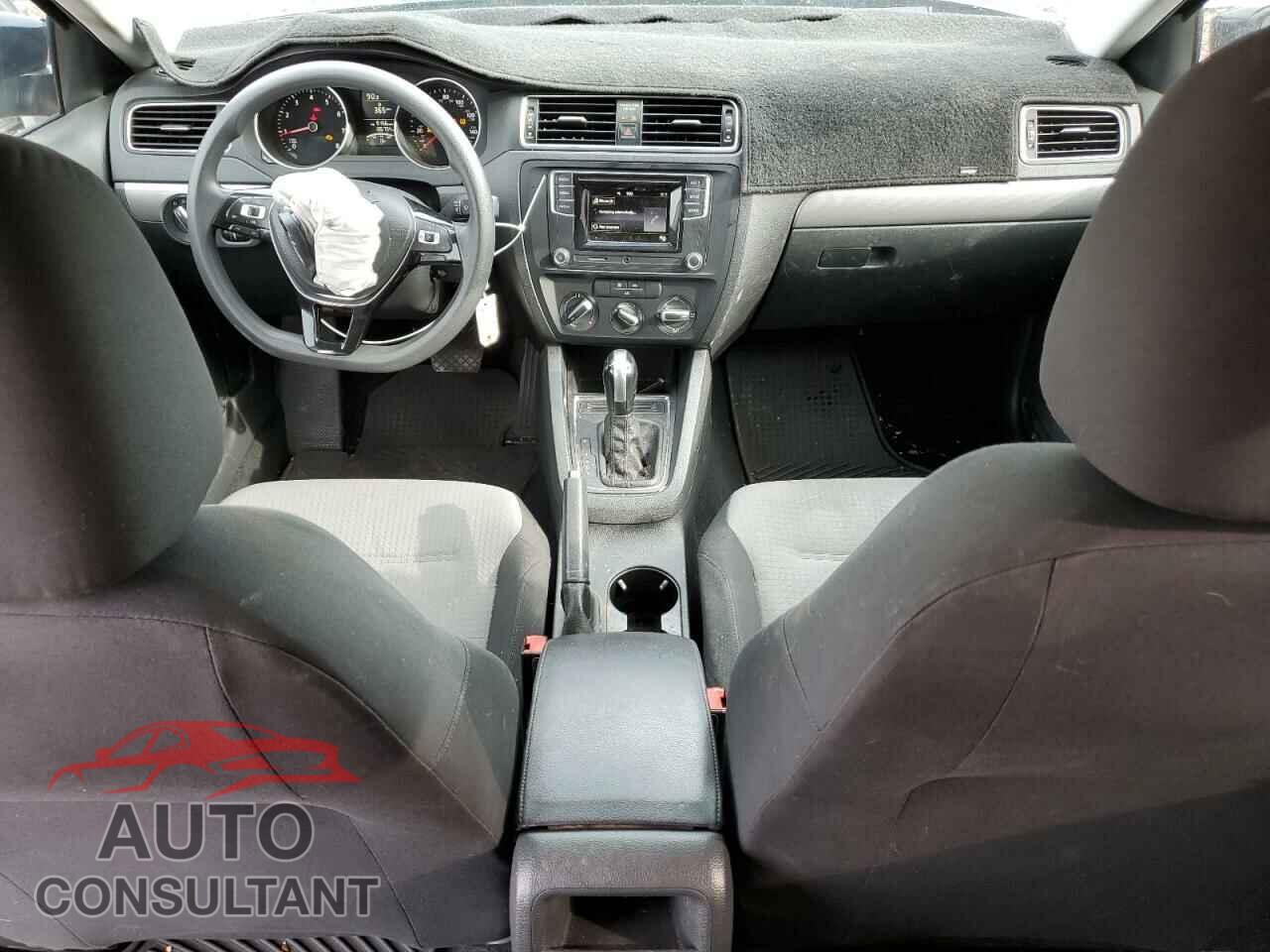 VOLKSWAGEN JETTA 2017 - 3VW2B7AJ9HM405511