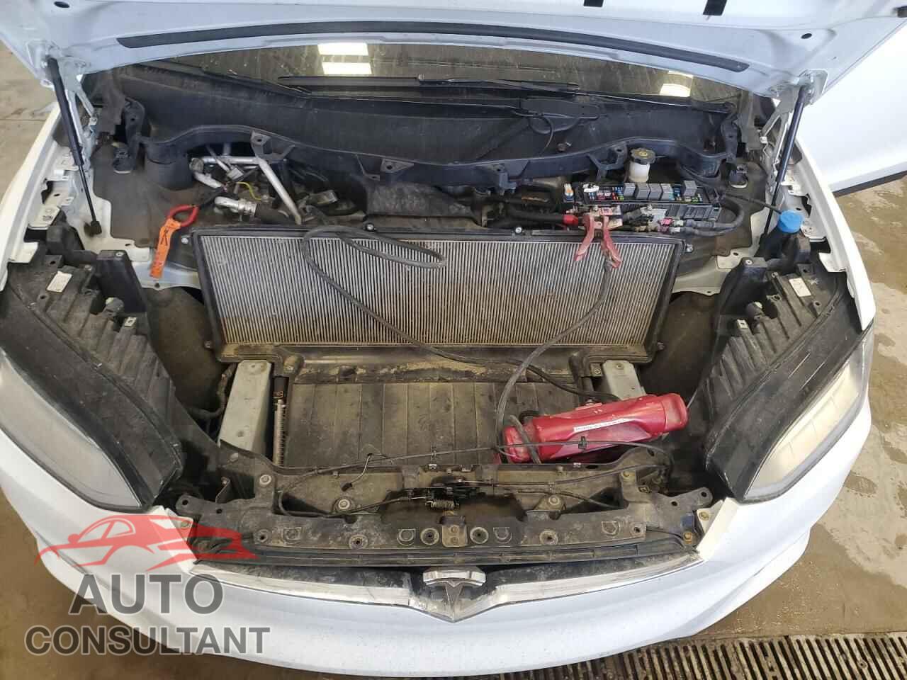 TESLA MODEL X 2017 - 5YJXCAE29HF051256