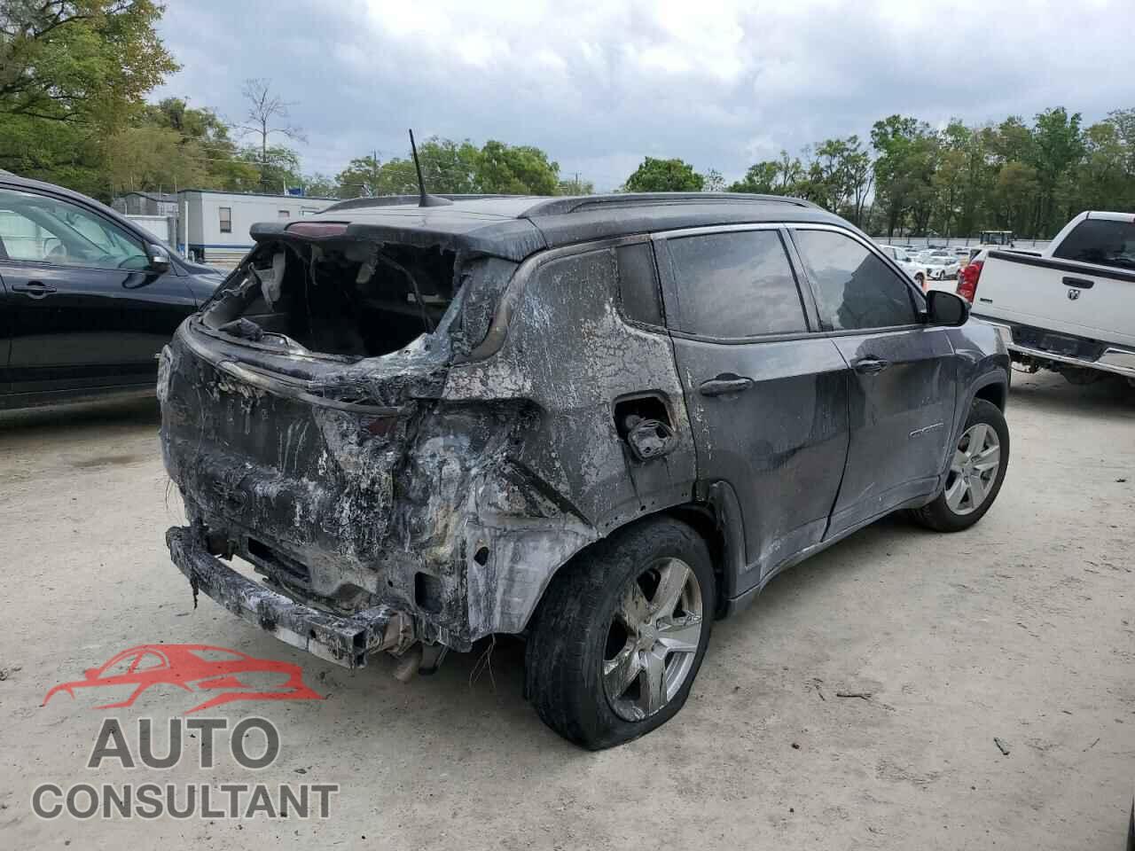 JEEP COMPASS 2022 - 3C4NJCBB4NT118940