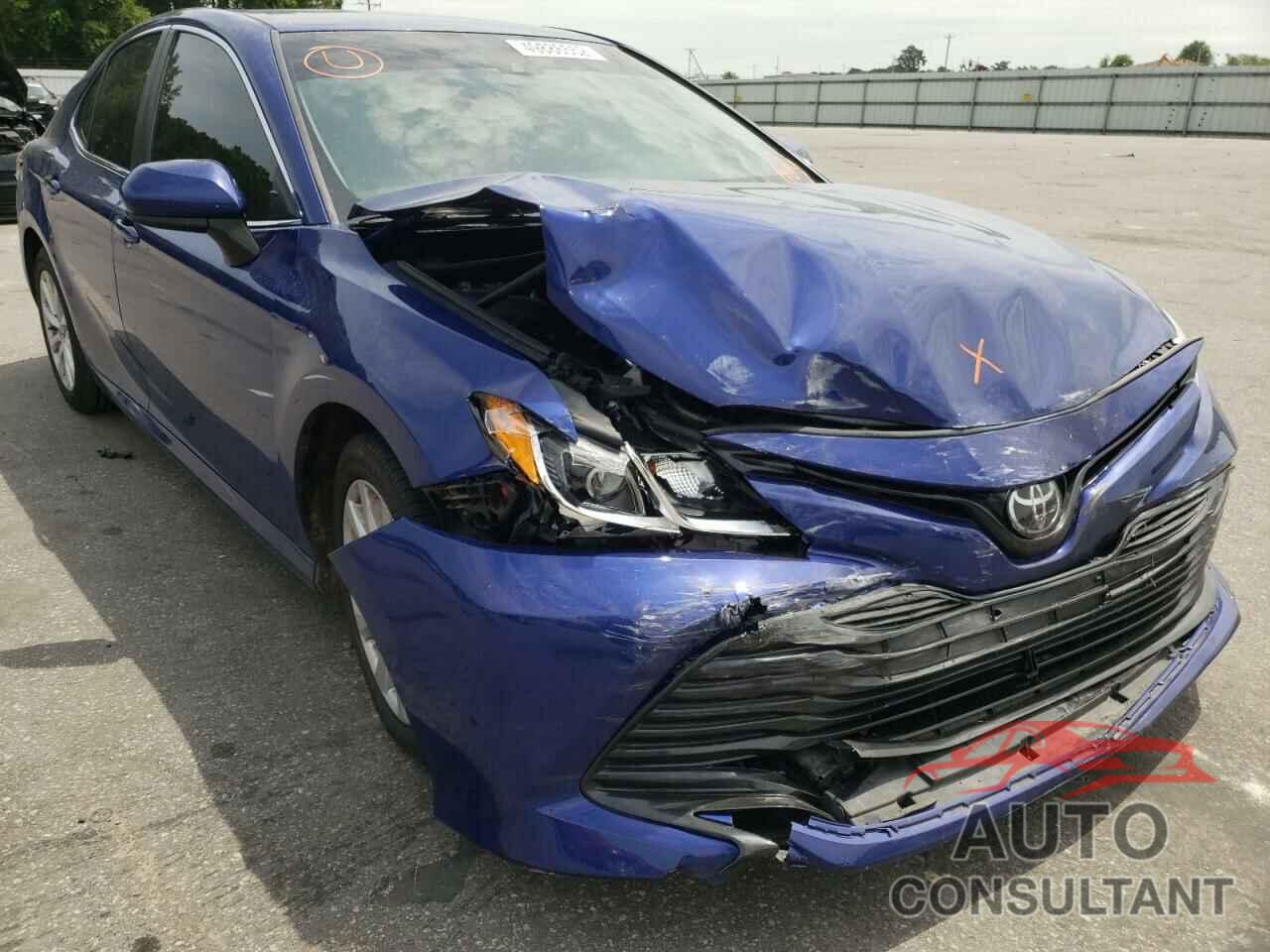 TOYOTA CAMRY 2018 - 4T1B11HKXJU507088