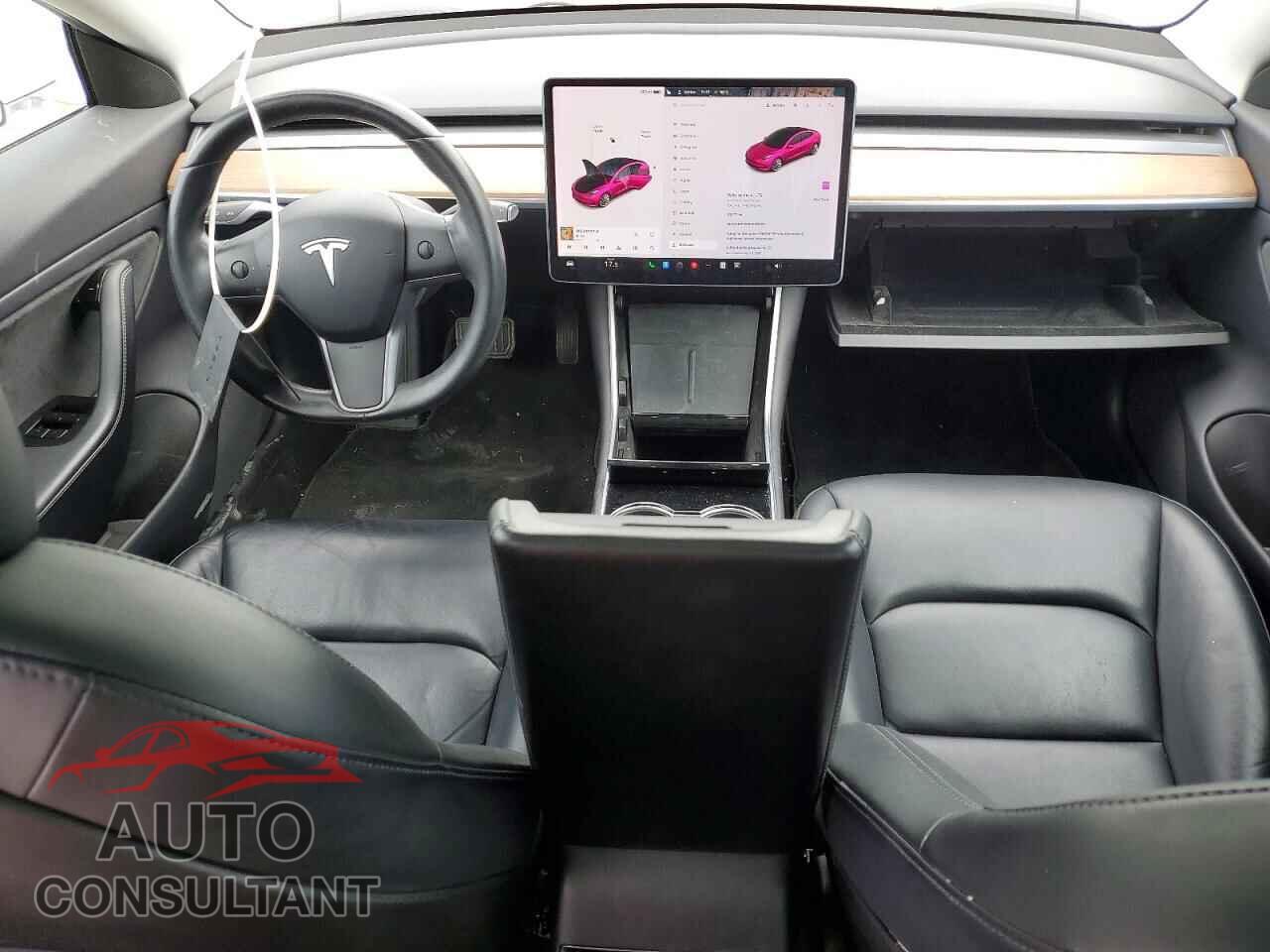 TESLA MODEL 3 2019 - 5YJ3E1EB5KF390211