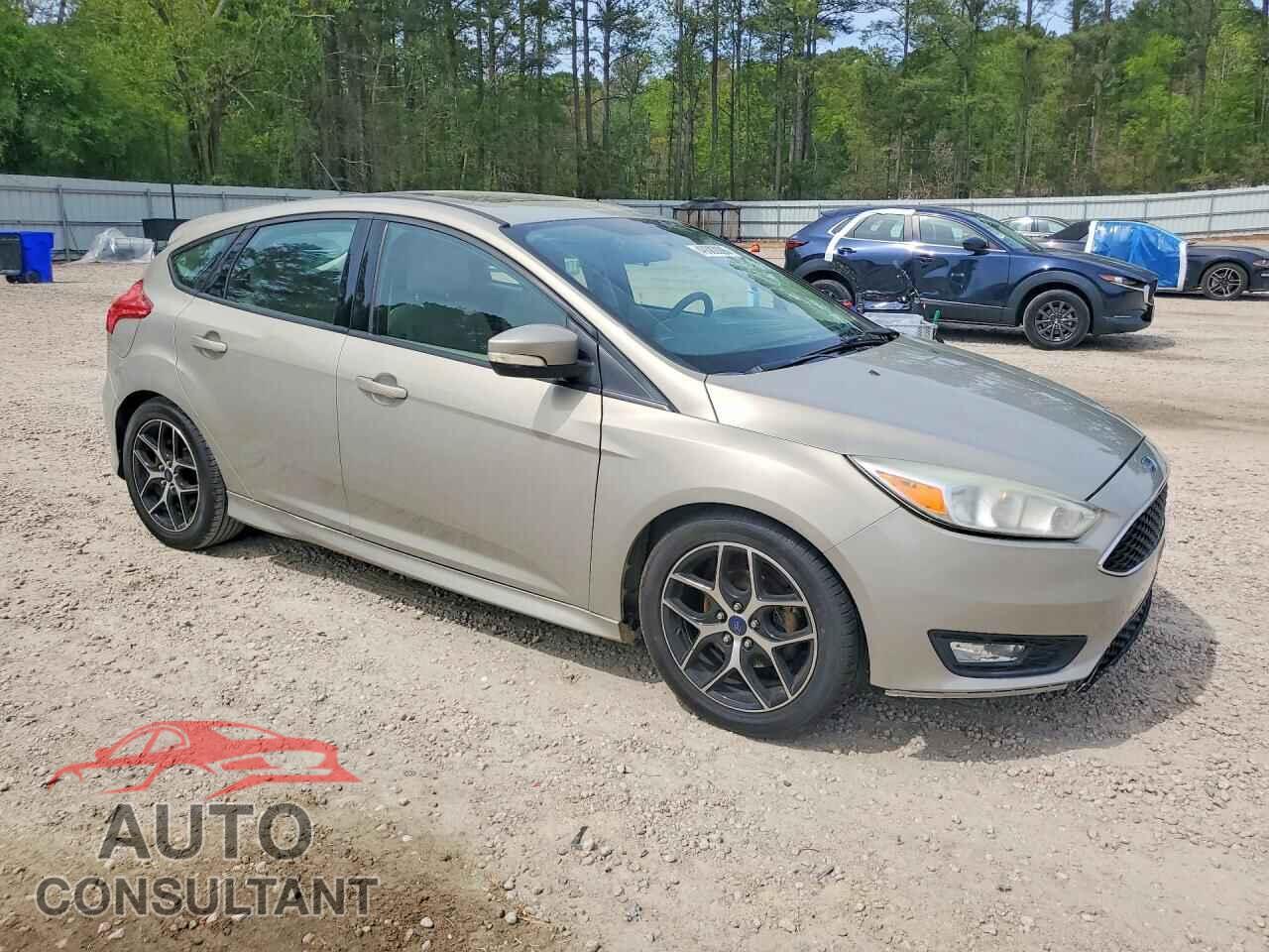 FORD FOCUS 2015 - 1FADP3K22FL267442