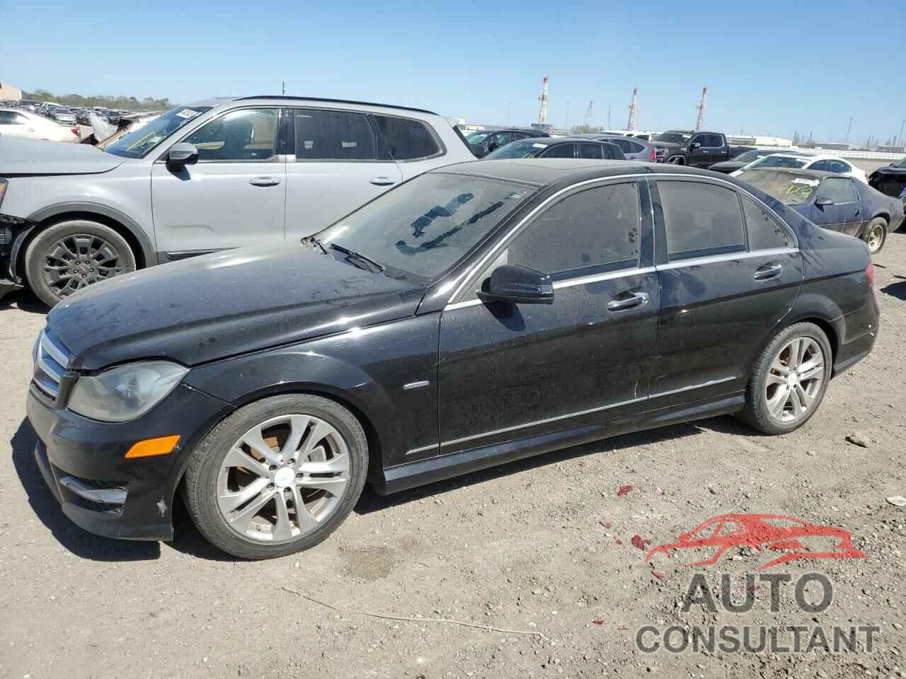 MERCEDES-BENZ C-CLASS 2012 - WDDGF4HB7CR216718
