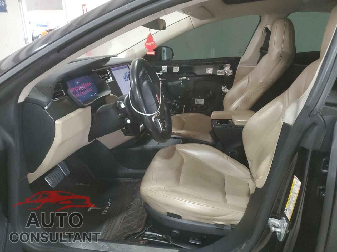 TESLA MODEL S 2015 - 5YJSA1E45FF110480