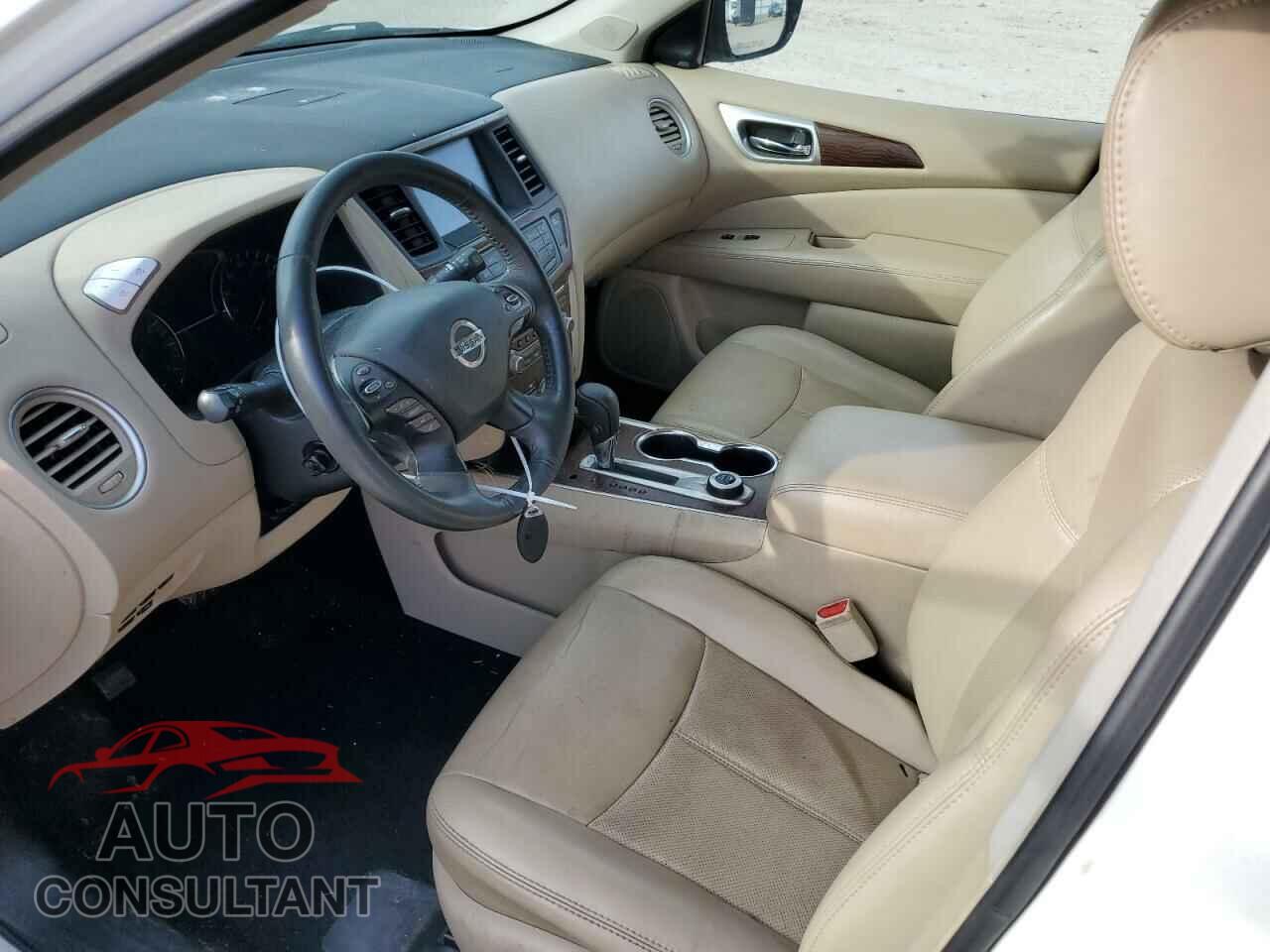 NISSAN PATHFINDER 2017 - 5N1DR2MM4HC903841