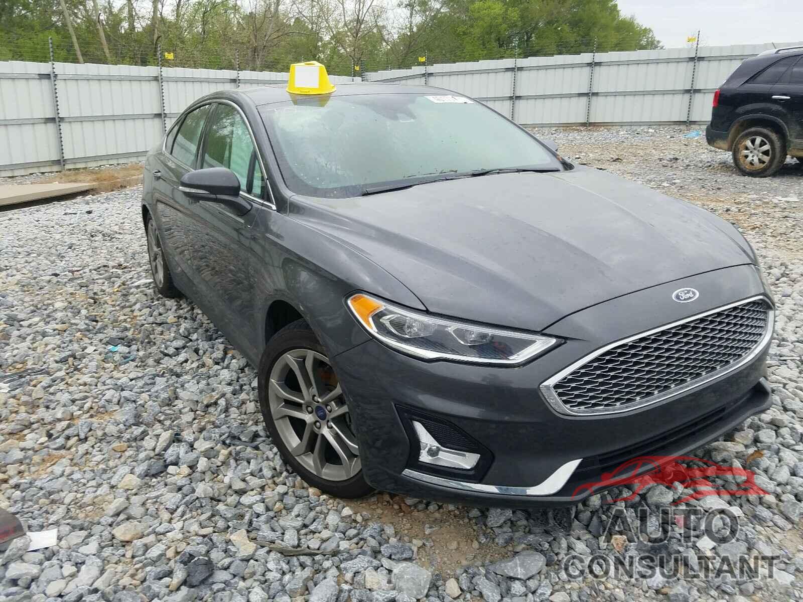 FORD FUSION 2020 - 3FA6P0RU8LR247384