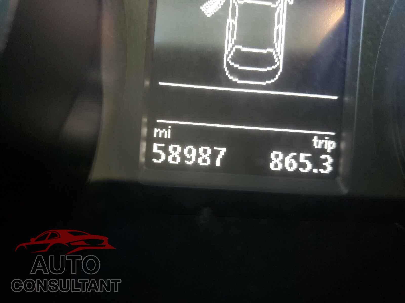 VOLKSWAGEN PASSAT 2018 - 1VWAA7A38JC006306