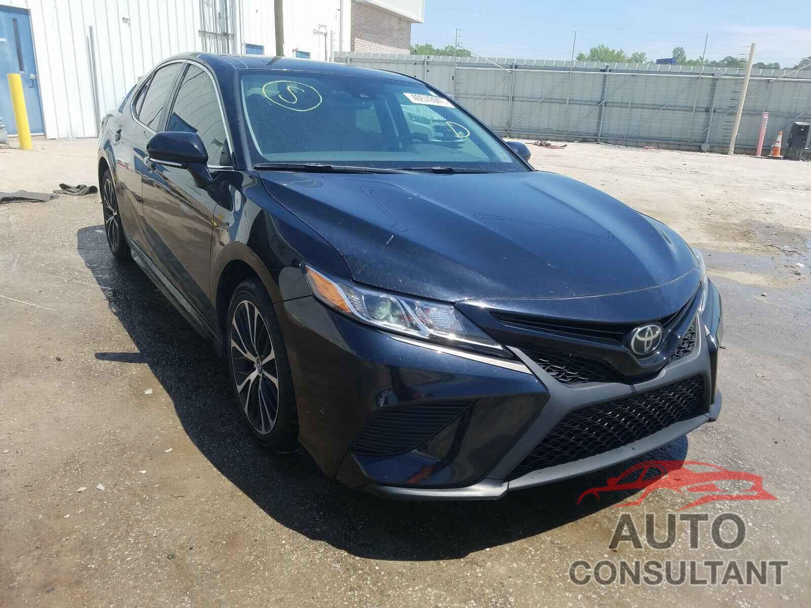 TOYOTA CAMRY 2019 - 4T1B11HK1KU705804