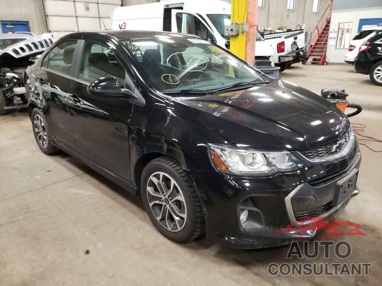 CHEVROLET SONIC 2018 - 1G1JD5SH4J4126177