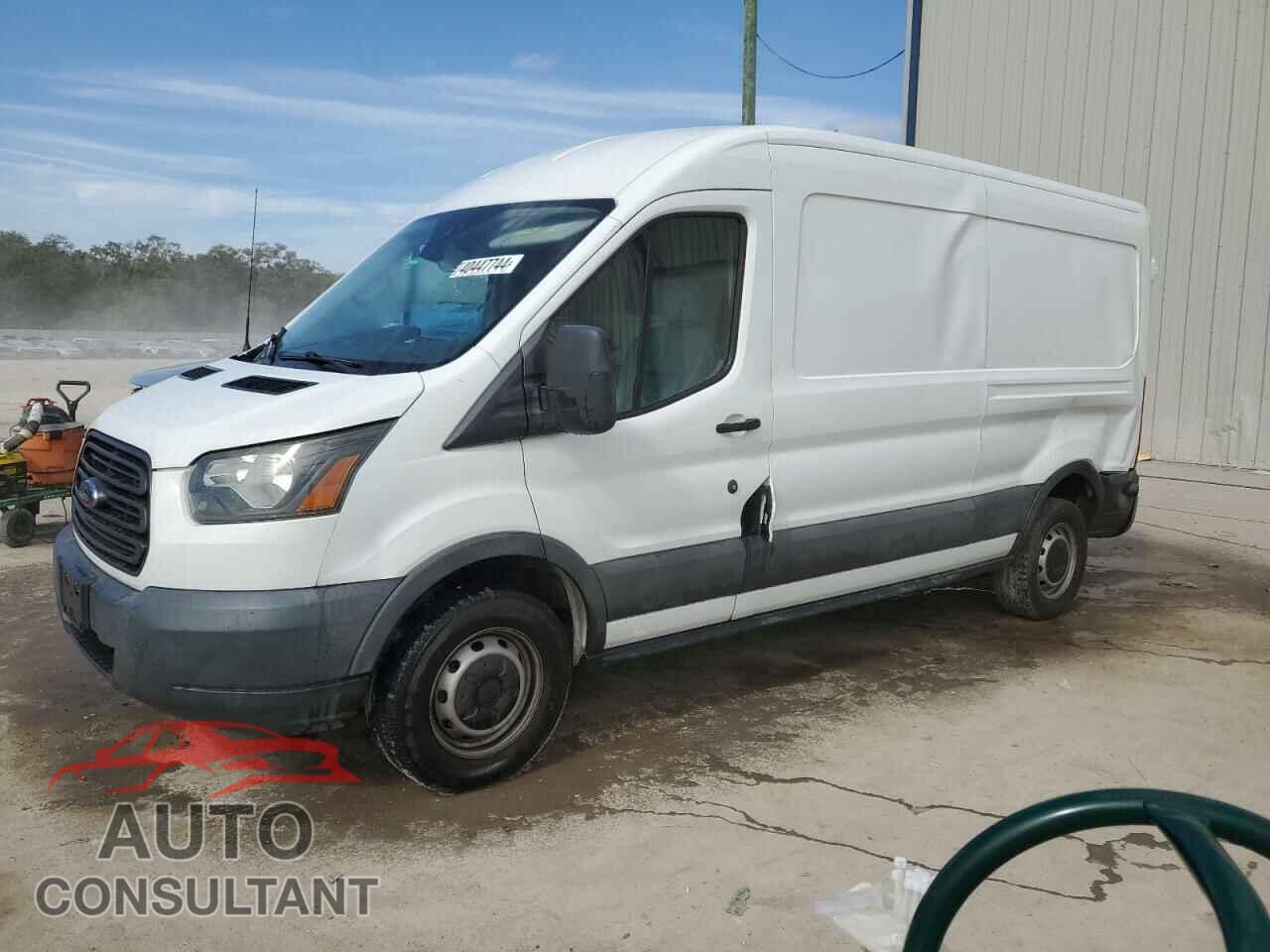FORD TRANSIT 2017 - 1FTYR2CM5HKA20103