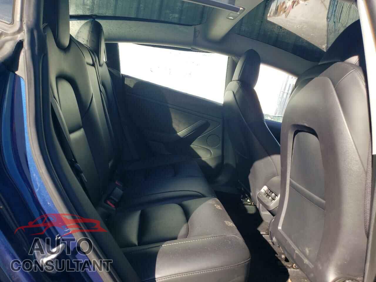 TESLA MODEL 3 2023 - 5YJ3E1EA4PF433452