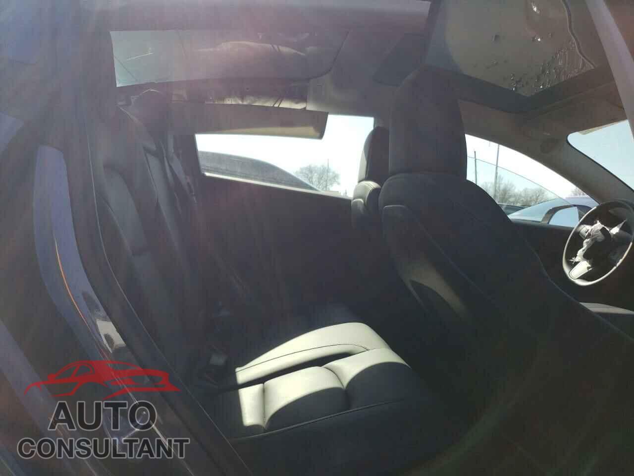 TESLA MODEL 3 2020 - 5YJ3E1EC5LF713425