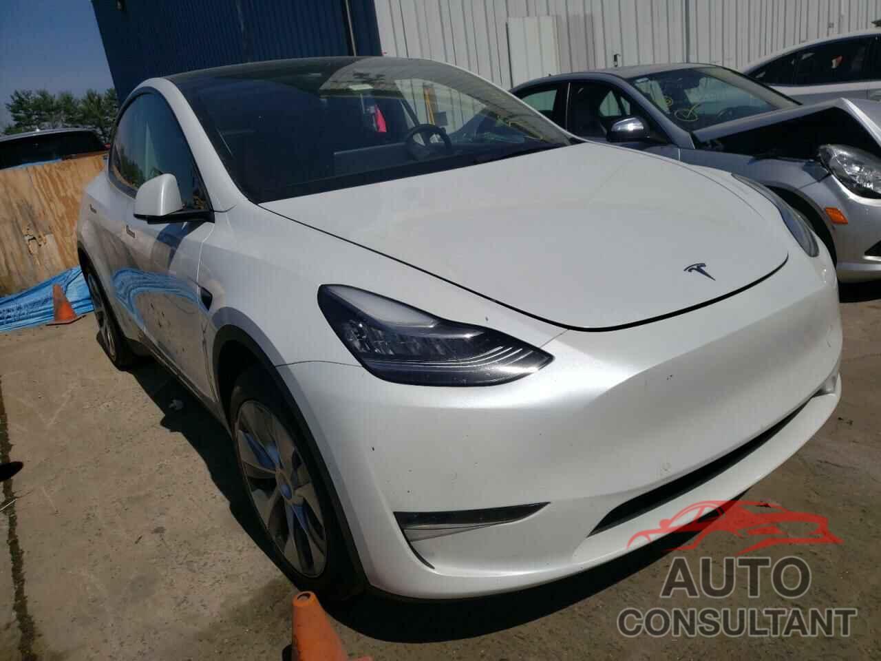 TESLA MODEL Y 2021 - 5YJYGDEE3MF122420