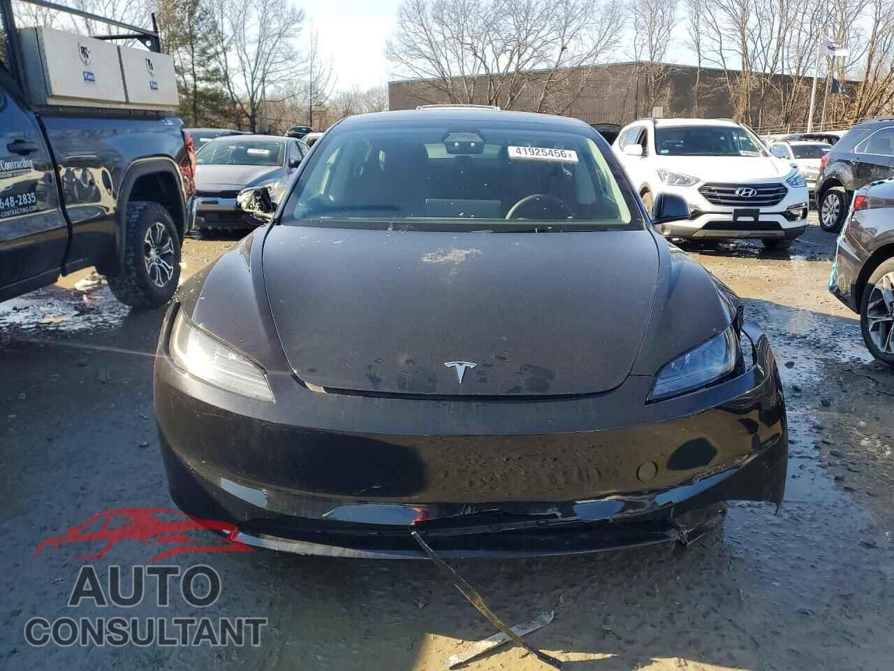 TESLA MODEL 3 2024 - 5YJ3E1EA5RF825276