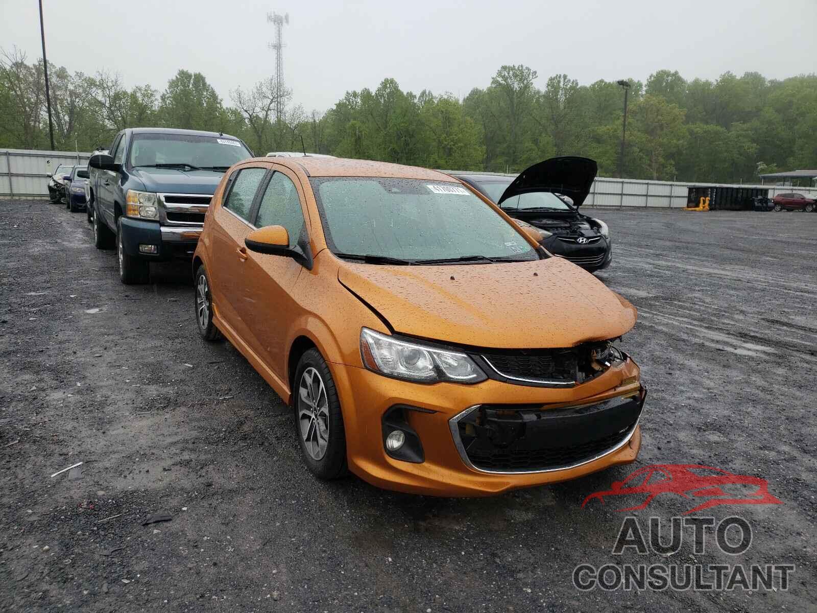 CHEVROLET SONIC 2018 - 1G1JD6SG7J4126848