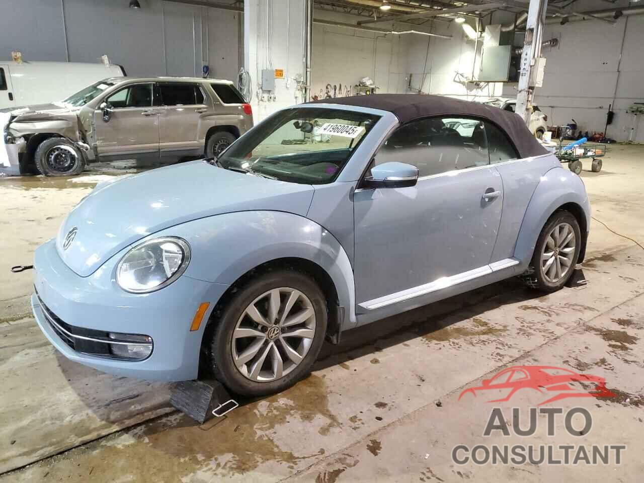 VOLKSWAGEN BEETLE 2013 - 3VW5X7AT1DM824009