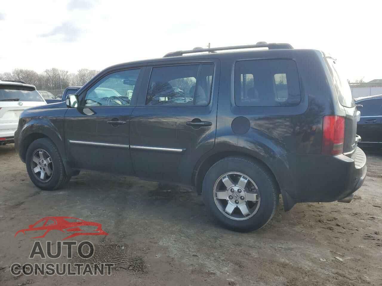 HONDA PILOT 2011 - 5FNYF4H90BB001925