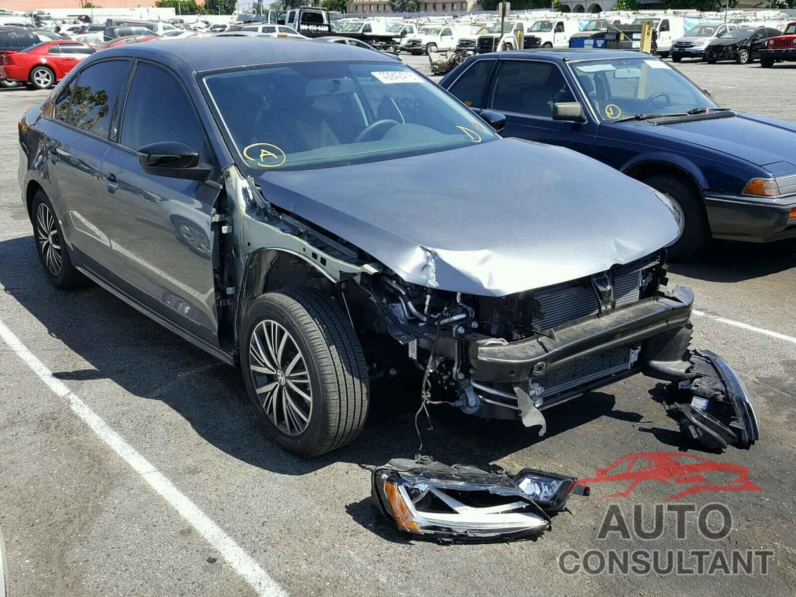 VOLKSWAGEN JETTA 2018 - 3VWDB7AJ6JM206558
