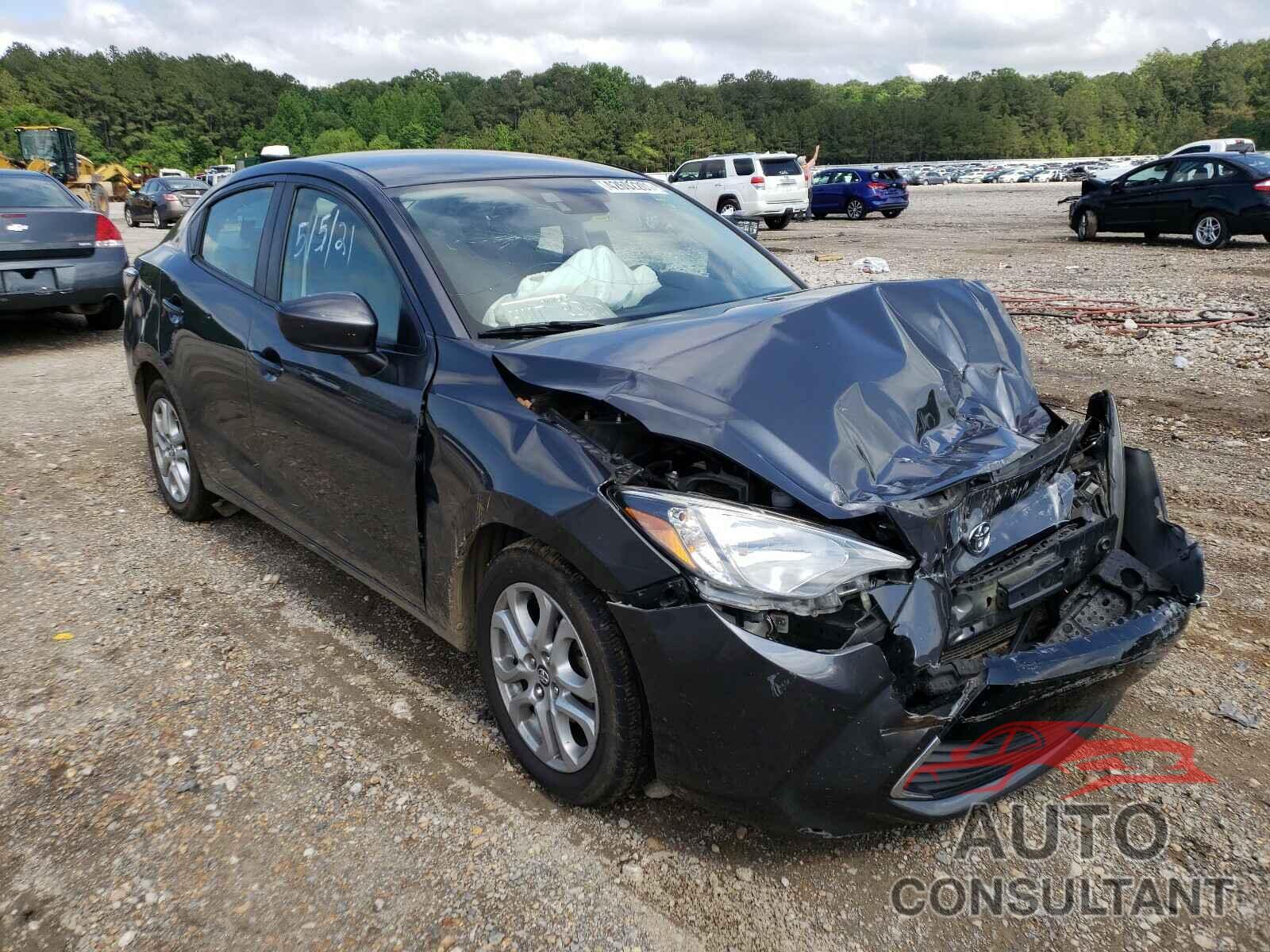 TOYOTA YARIS 2017 - 3MYDLBYV8HY170114