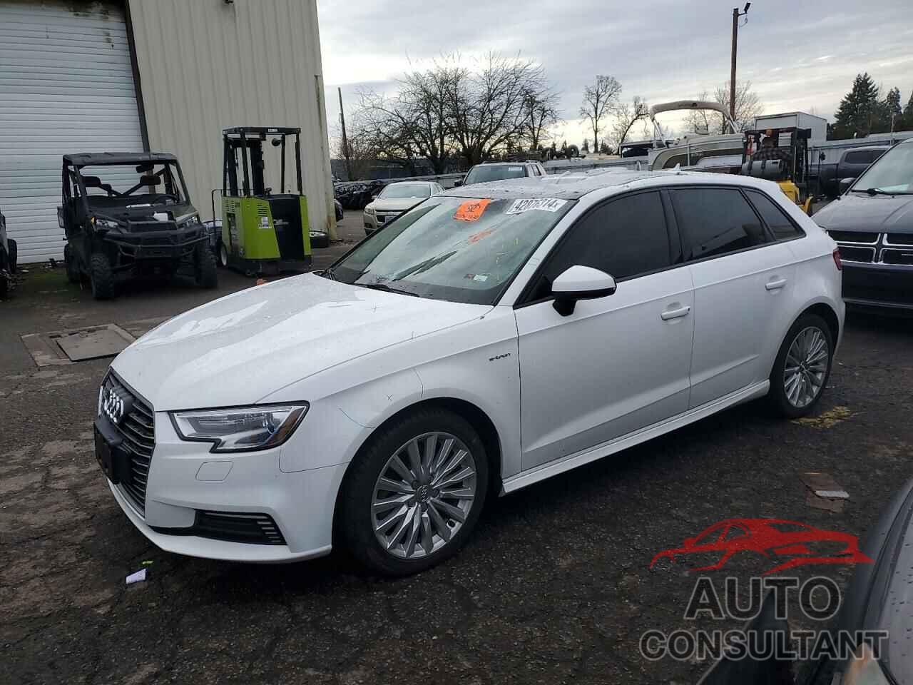 AUDI A3 2018 - WAUUPBFFXJA063149