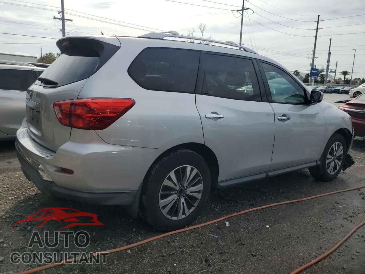 NISSAN PATHFINDER 2017 - 5N1DR2MN1HC692526