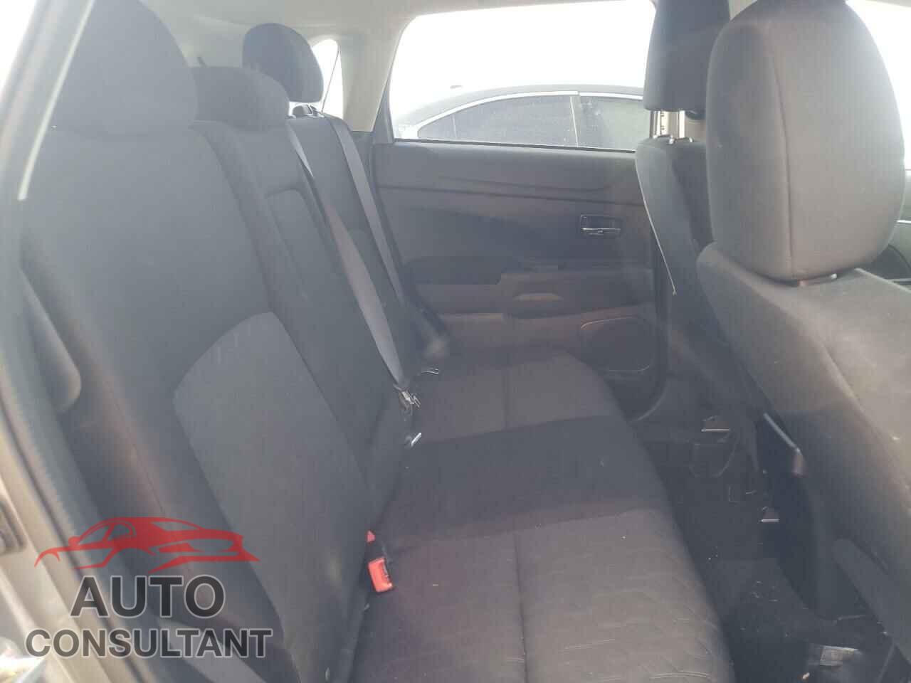 MITSUBISHI OUTLANDER 2020 - JA4AP3AU2LU017019