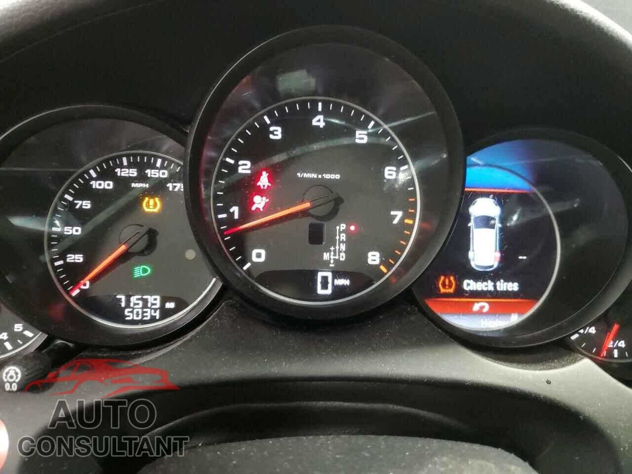 PORSCHE CAYENNE 2016 - WP1AA2A29GKA08673