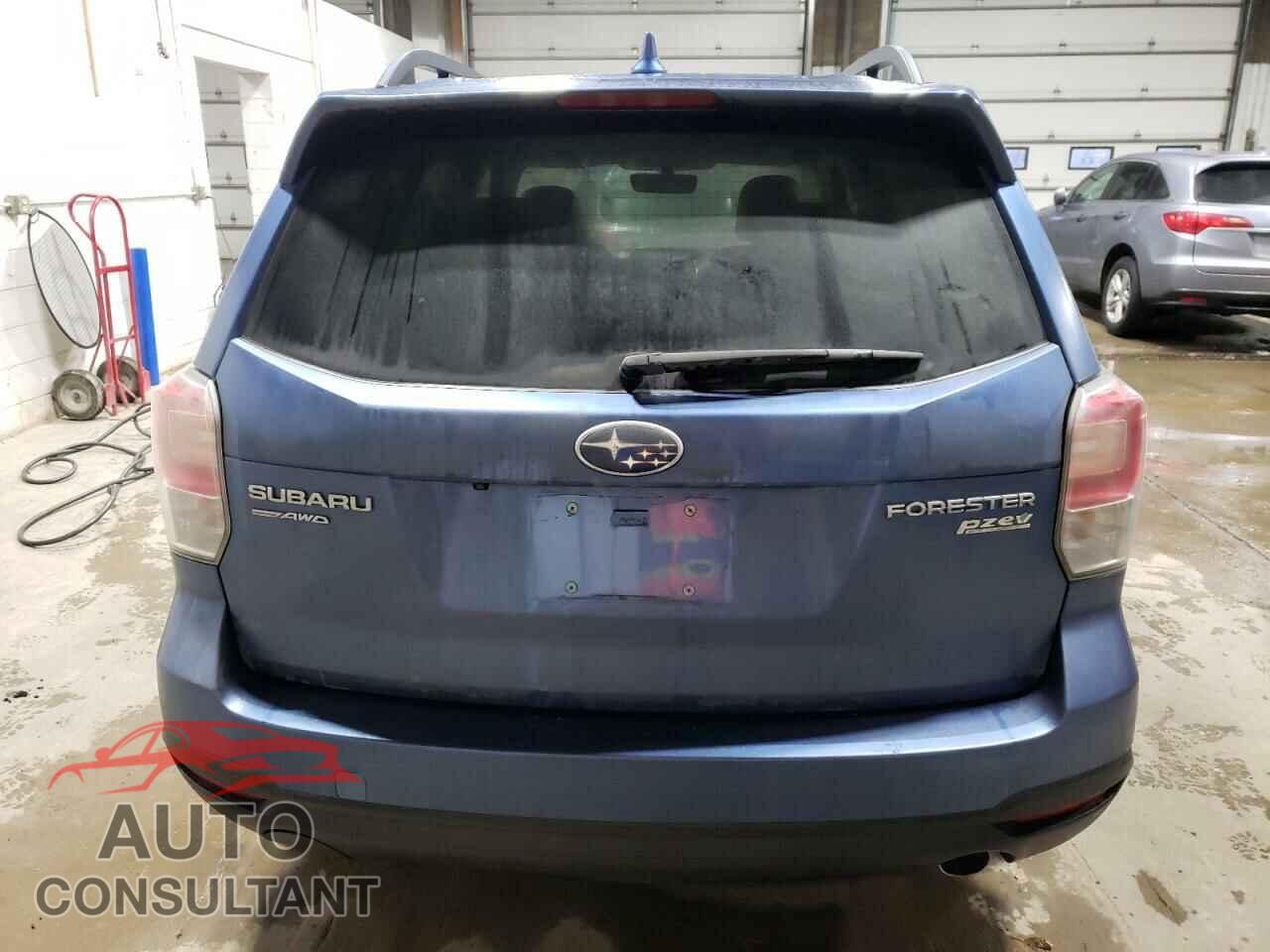 SUBARU FORESTER 2017 - JF2SJAJC8HH580357