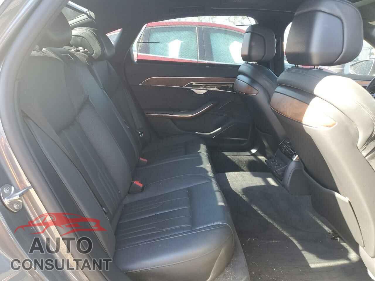 AUDI A8 2019 - WAU8DAF82KN007562