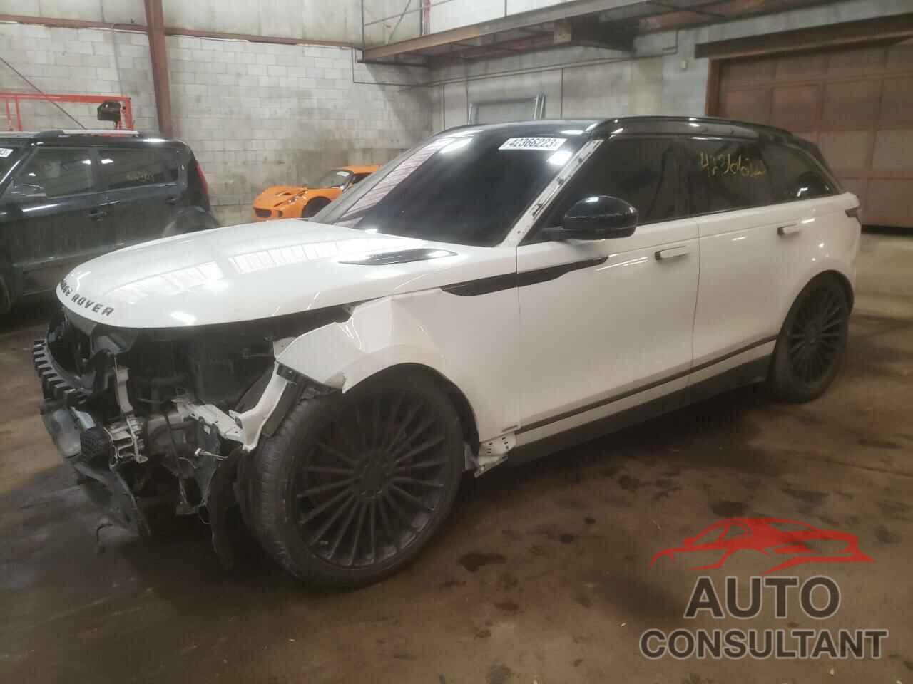 LAND ROVER RANGEROVER 2018 - SALYM2RV2JA771078