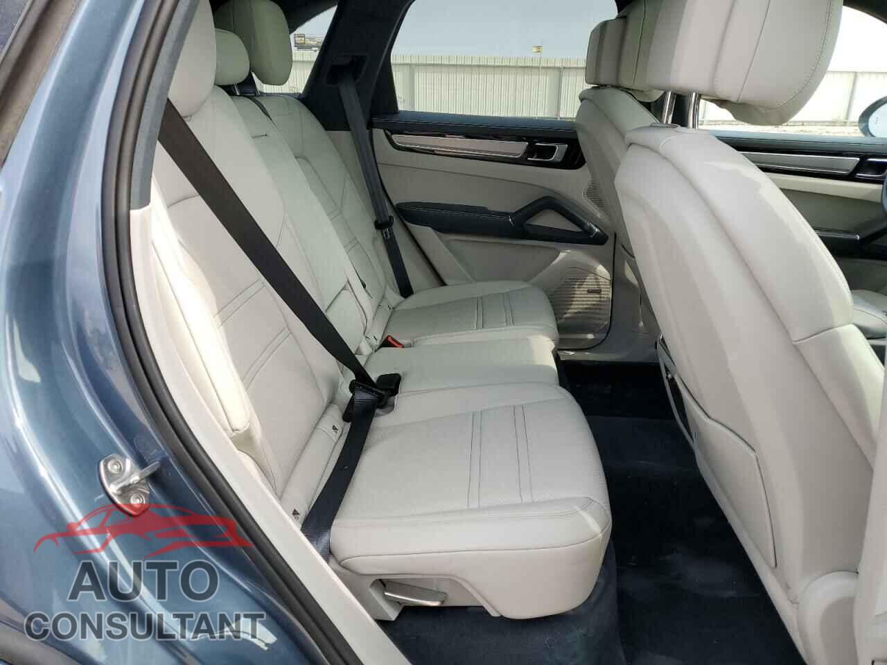 PORSCHE CAYENNE 2020 - WP1AA2AY1LDA00568