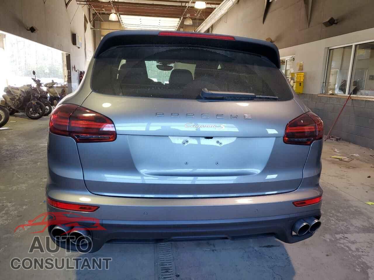 PORSCHE CAYENNE 2017 - WP1AB2A21HLA53258