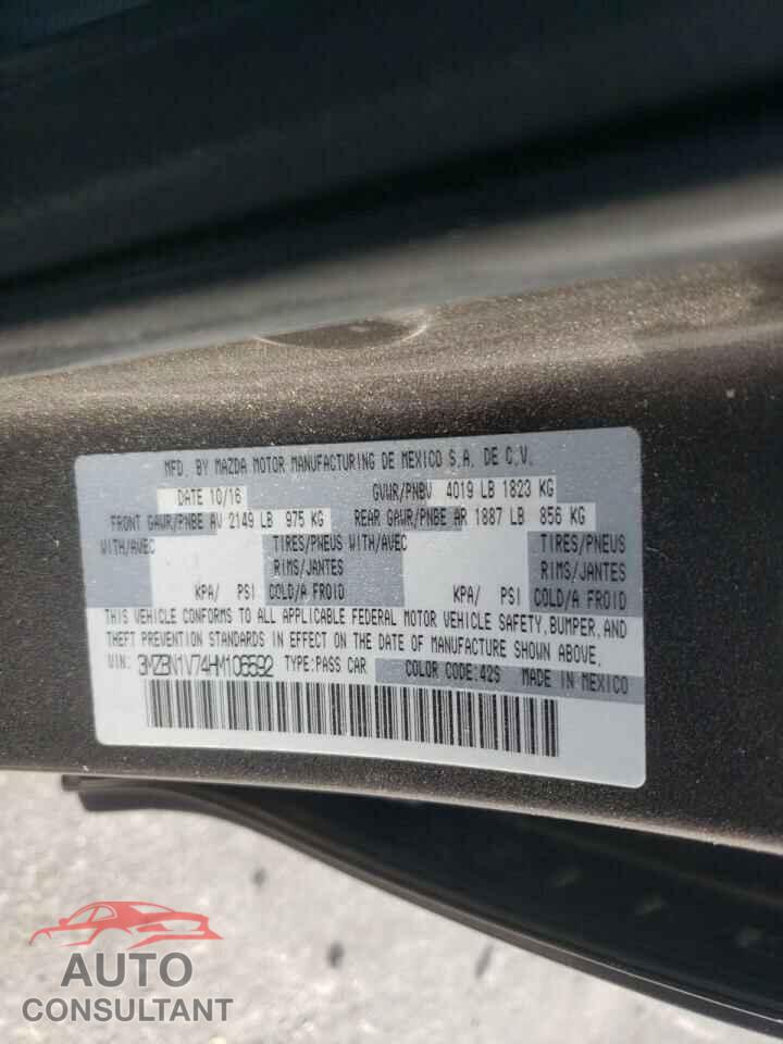 MAZDA 3 2017 - 3MZBN1V74HM106592