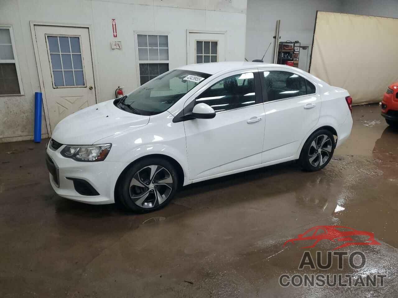 CHEVROLET SONIC 2017 - 1G1JF5SB8H4119118