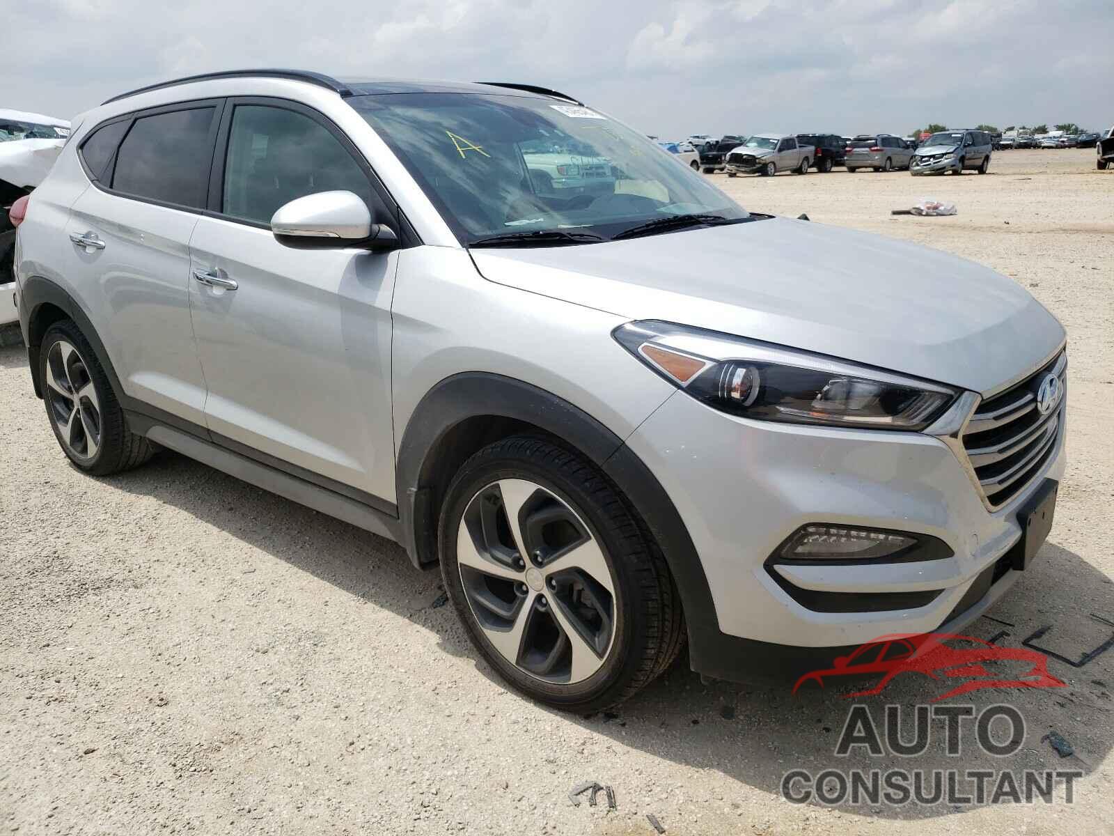HYUNDAI TUCSON 2017 - KM8J33A21HU388692