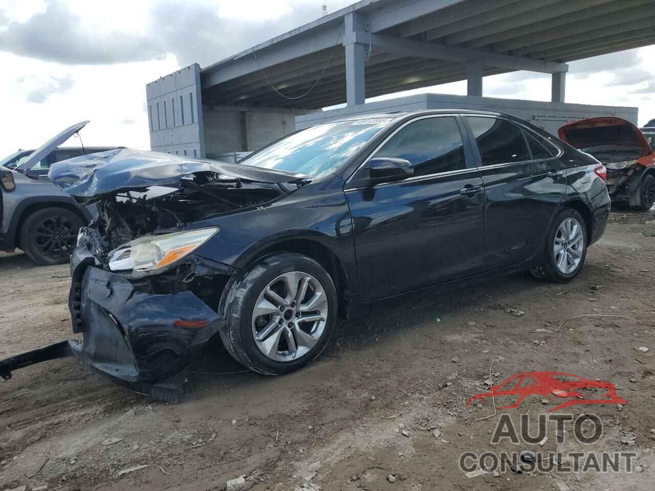 TOYOTA CAMRY 2015 - 4T4BF1FK4FR502597