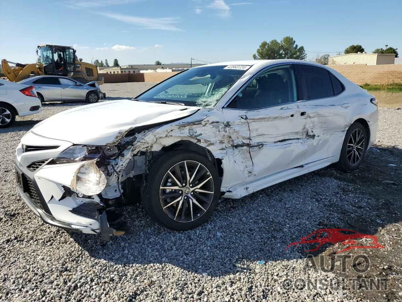 TOYOTA CAMRY 2024 - 4T1G11AK1RU877129