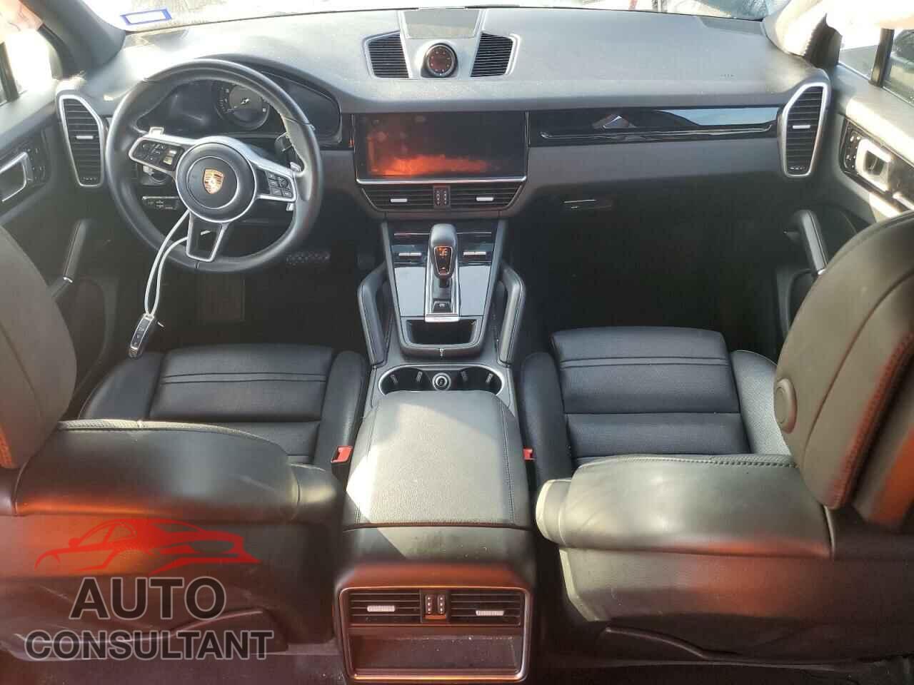 PORSCHE CAYENNE 2019 - WP1AA2AY7KDA10598