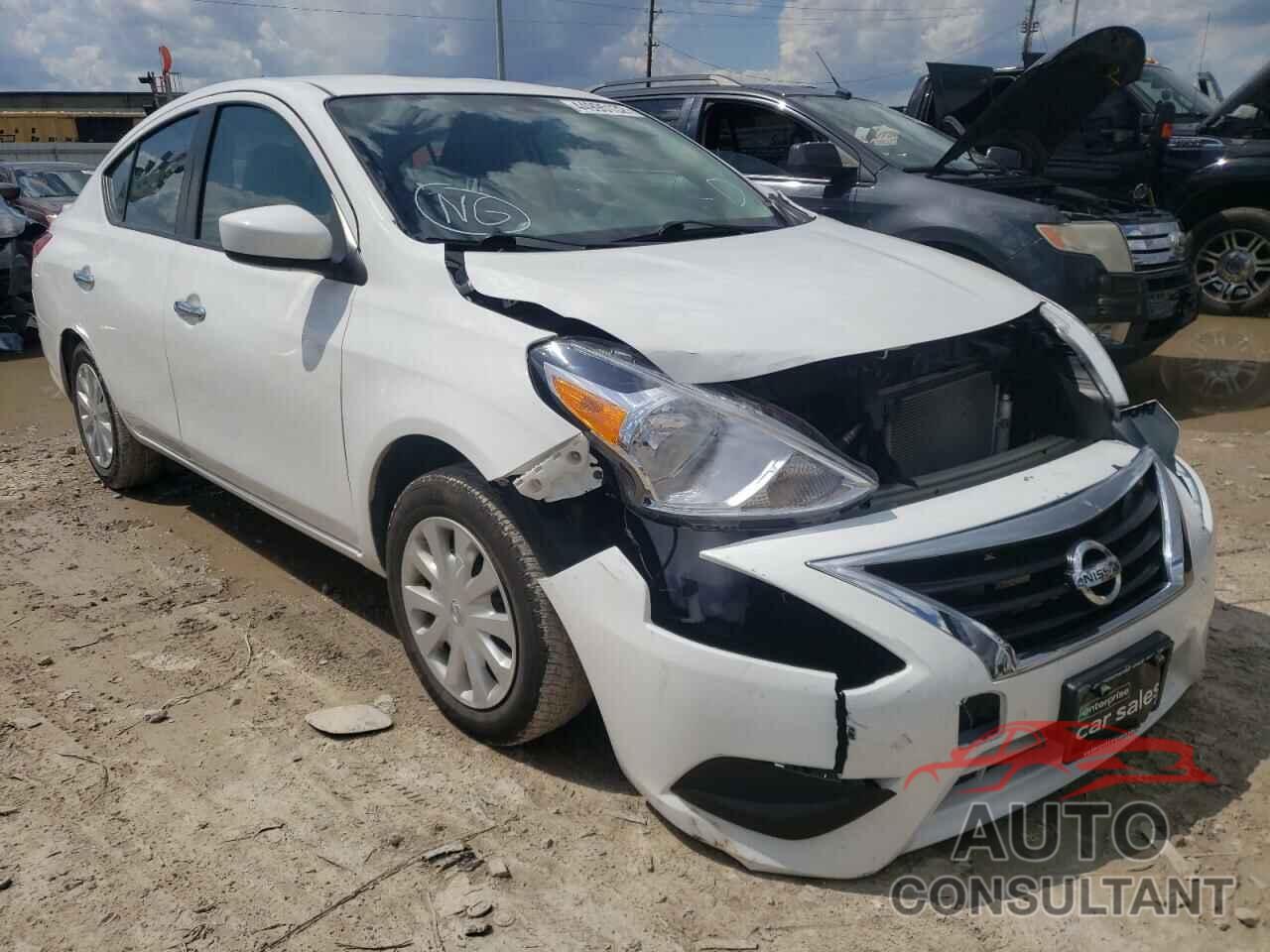 NISSAN VERSA 2019 - 3N1CN7AP4KL849821