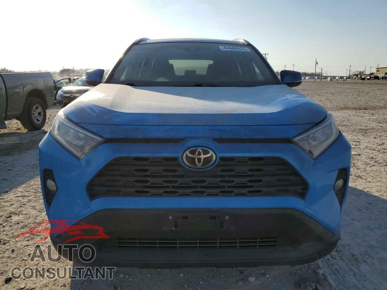 TOYOTA RAV4 2019 - JTMP1RFV7KD018638