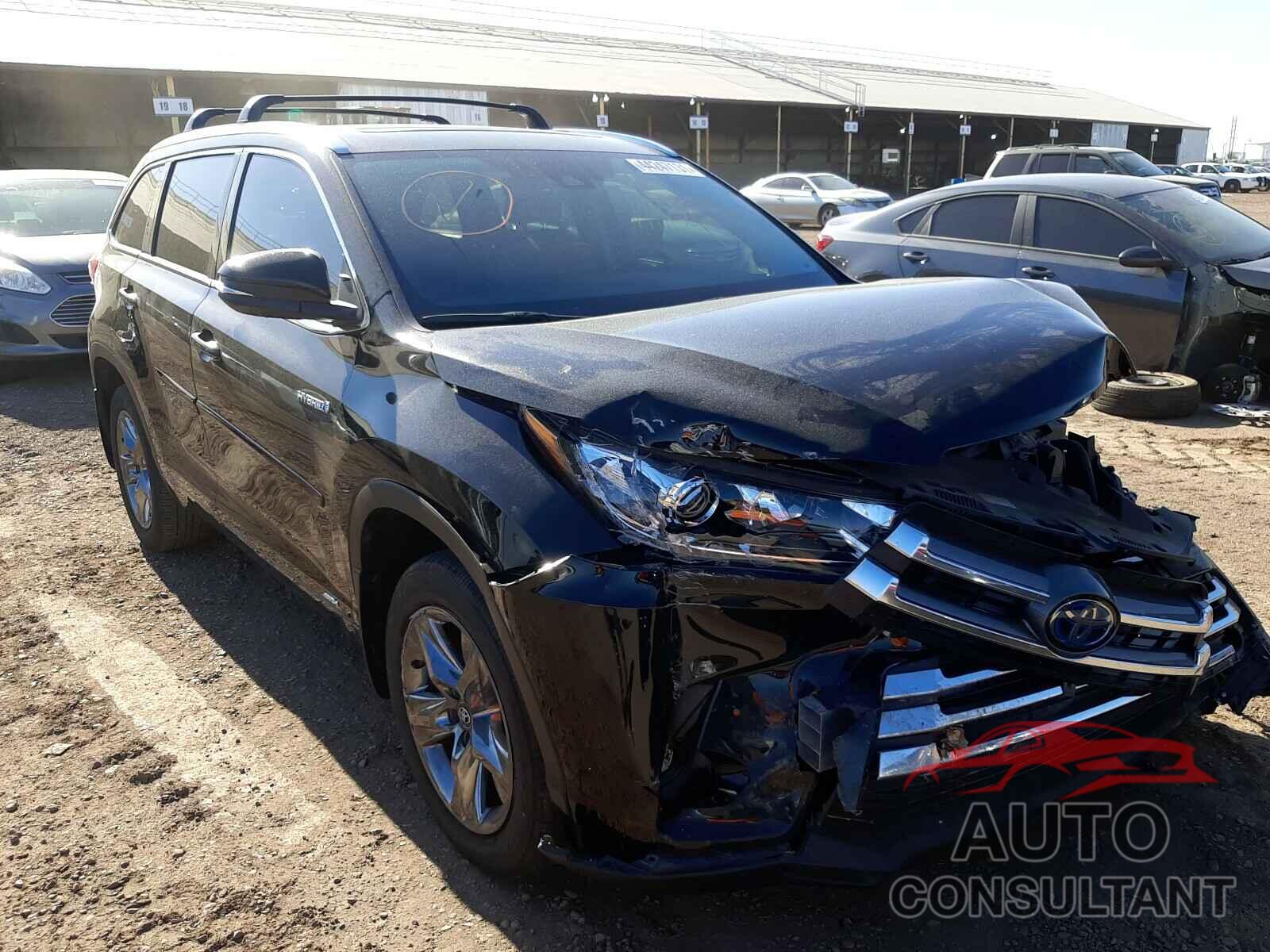 TOYOTA HIGHLANDER 2019 - 5TDDGRFH2KS071828