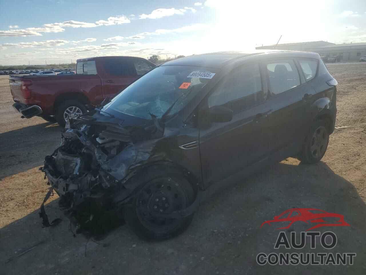 FORD ESCAPE 2017 - 1FMCU0F76HUE02420