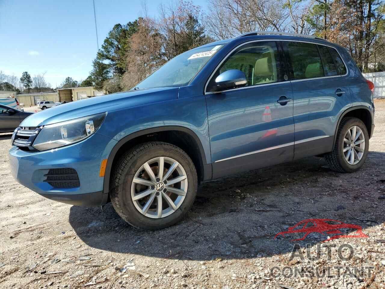 VOLKSWAGEN TIGUAN 2017 - WVGSV7AX2HK002505