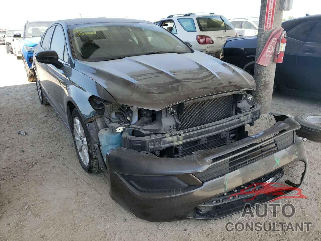 FORD FUSION 2017 - 3FA6P0LU2HR257604